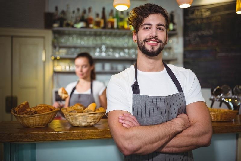 trabajadores de hostelería con contrato para la formación