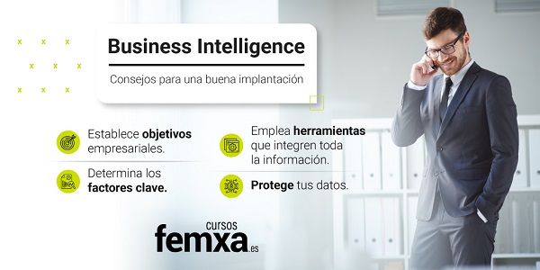 Consultor de Business intelligence hablando por teléfono móvil, es una imagen de una infografía sobre los consejos de implantación de BI