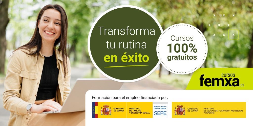 chica joven en un parque hace un curso online en un portátil, foto inserta en el cartel de cursos femxa que anuncia los cursos gratuitos de formación para el empleo