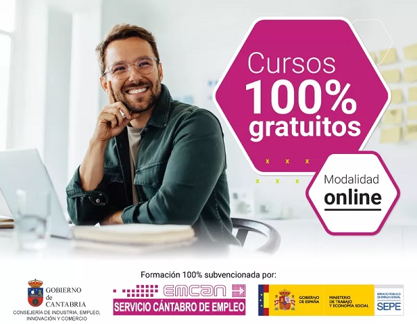 Trabajador de oficina de Cantabria sonriente porque va a realizar un curso del EMCAN