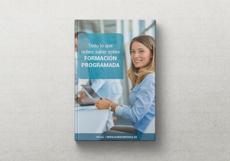 portada del libro electrónico gratuito sobre formación programada, se ve una chica rubia sonriente estudiando en un ipad