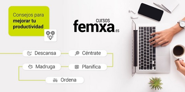 Cartel con consejos para mejorar tu productividad, se ve un portátil y unas manos con un café