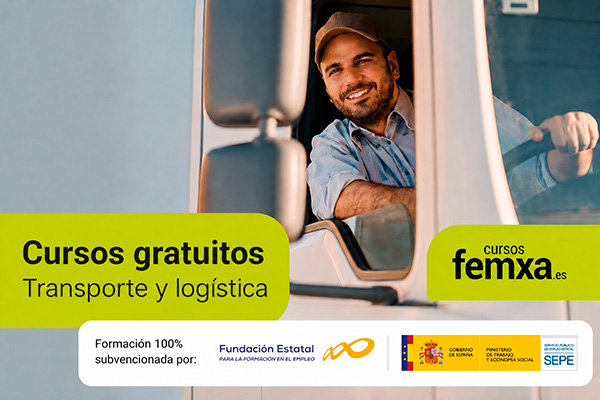 Camionero al volante en un banner que anuncia los cursos de femxa para transporte y logística