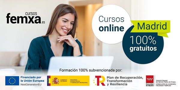 chica joven haciendo un curso online en un ordenador 