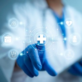 Intervención en la atención sociosanitaria en instituciones - título oficial