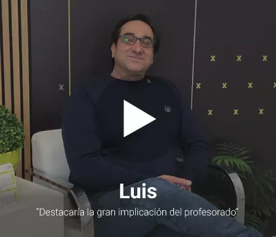 Destacaría la gran implicación del profesorado