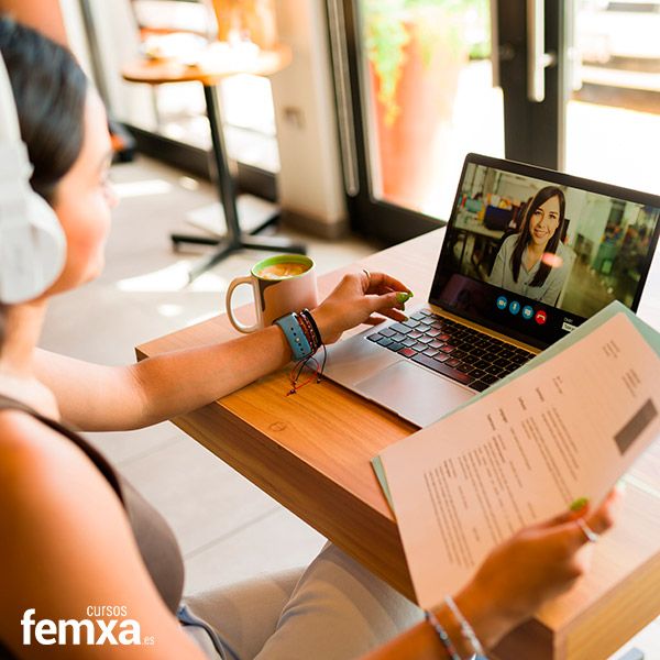 Cómo mejorar tu currículum con cursos con certificados profesionales