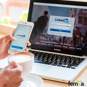 Cómo asociar la formación en Femxa a mi perfil en Linkedin