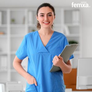 Atención sociosanitaria o auxiliar de enfermería: diferencias y qué formación elegir